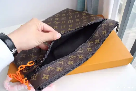 AAA Replica Ru VUITTON LOUIS CLUTCH 0604